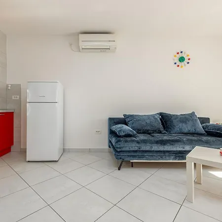 Beachfront Sisa Appartement *