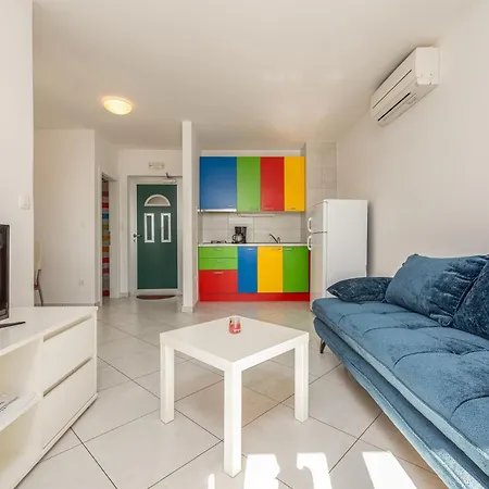 Beachfront Sisa Primosten