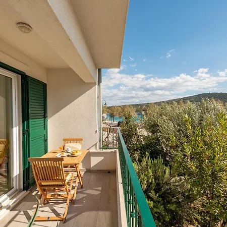 Beachfront Sisa Appartement
