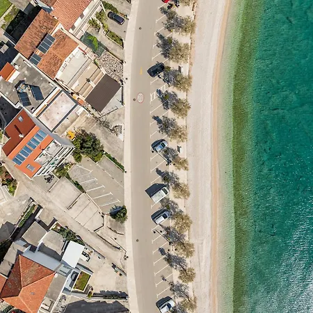 Beachfront Sisa Primošten
