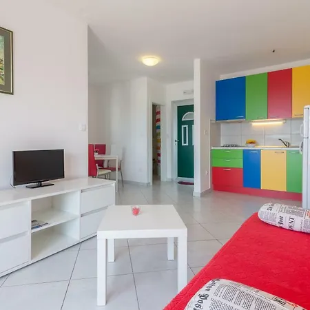 Apartment Beachfront Sisa Primosten