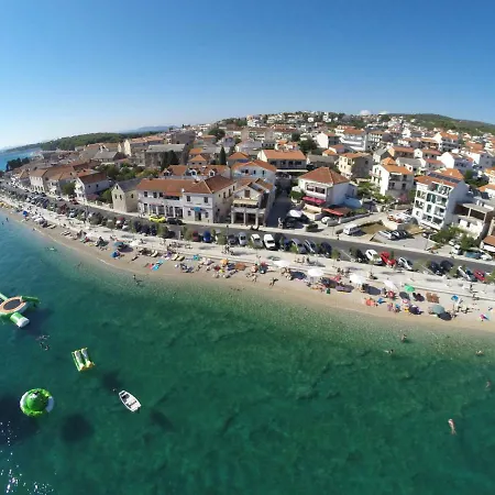 Appartement Beachfront Sisa