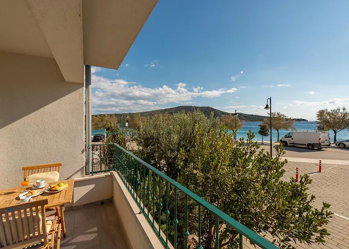 Appartement Beachfront Sisa *