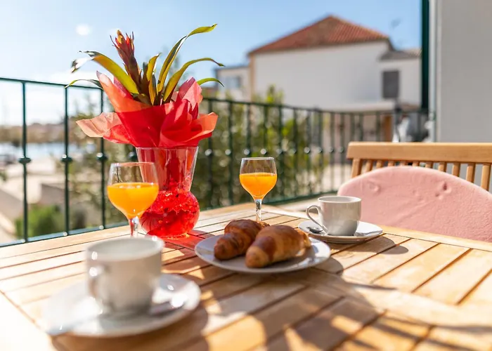 Beachfront Sisa Appartement *