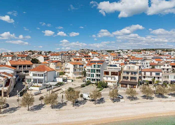 Beachfront Sisa * Primošten