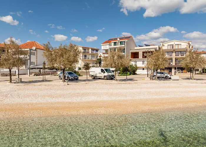 Beachfront Sisa Appartement *