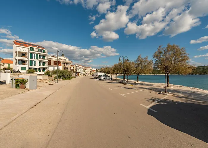 Appartement Beachfront Sisa *